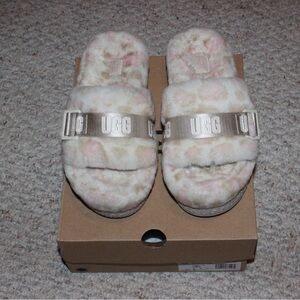 UGG Fluffita platform slippers
